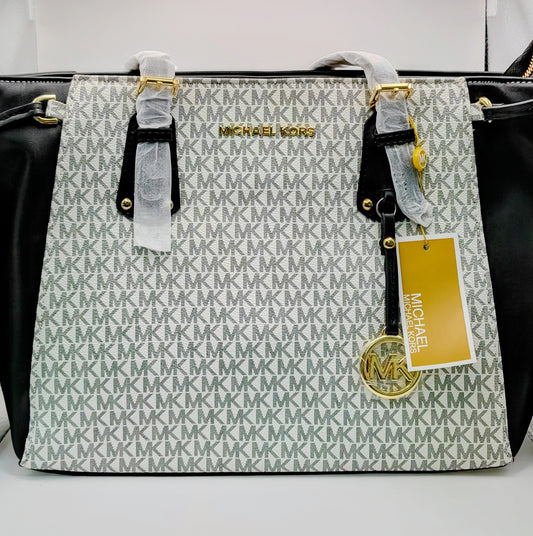 MK MONOGRAM BLACK & WHITE 🐼🖤